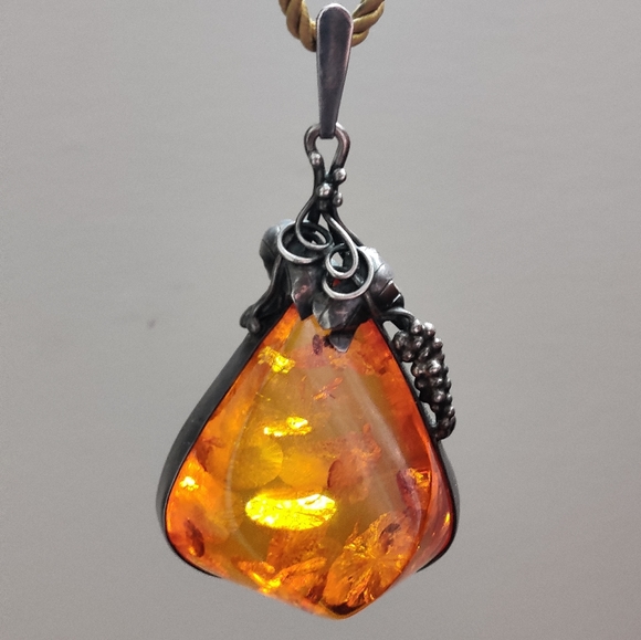 Stunning Genuine Baltic Amber Pendant Art Nouveau style Sterling Silver 925 - Picture 16 of 16
